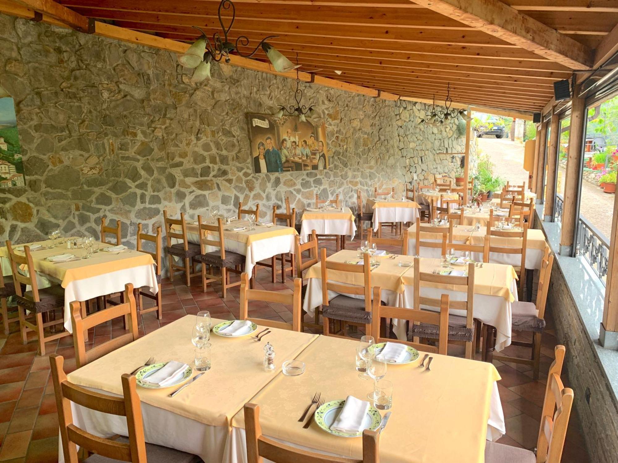 La Favorita Apricale B&B & Ristorante Exterior photo